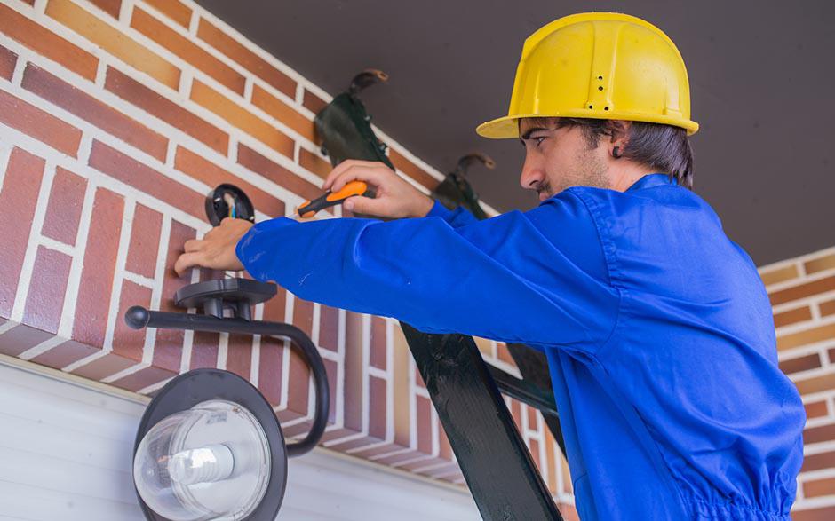 taux horaire électricien Saint-Maurice